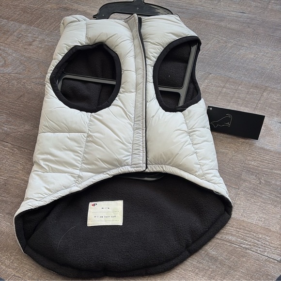 Pajar Pup off-white dog jacket with hood size large (NWT) - Picture 3 of 9